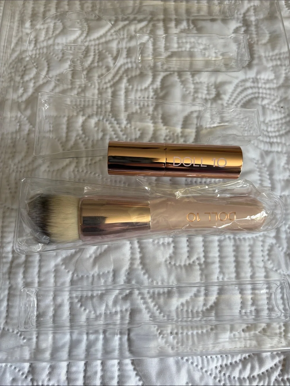 Doll 10 Lip Smoothie Lipstick-color Dedicated and foundation Brush set New